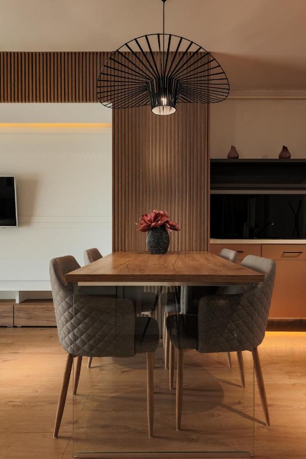 Nest Inn Stiletto Apartment クルージュ＝ナポカ エクステリア 写真