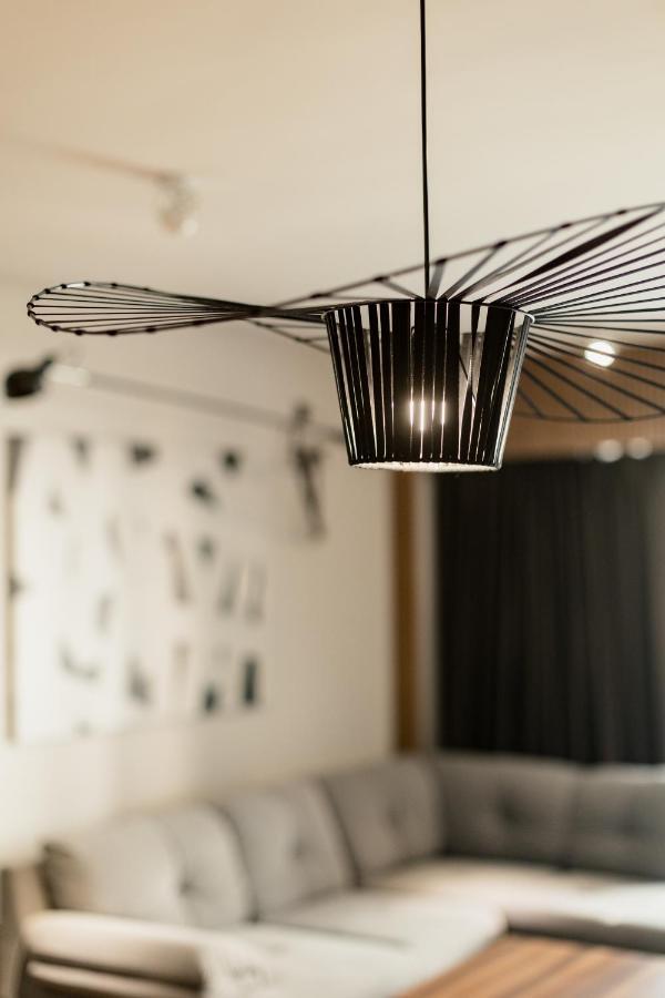 Nest Inn Stiletto Apartment クルージュ＝ナポカ エクステリア 写真