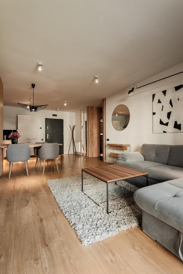 Nest Inn Stiletto Apartment クルージュ＝ナポカ エクステリア 写真