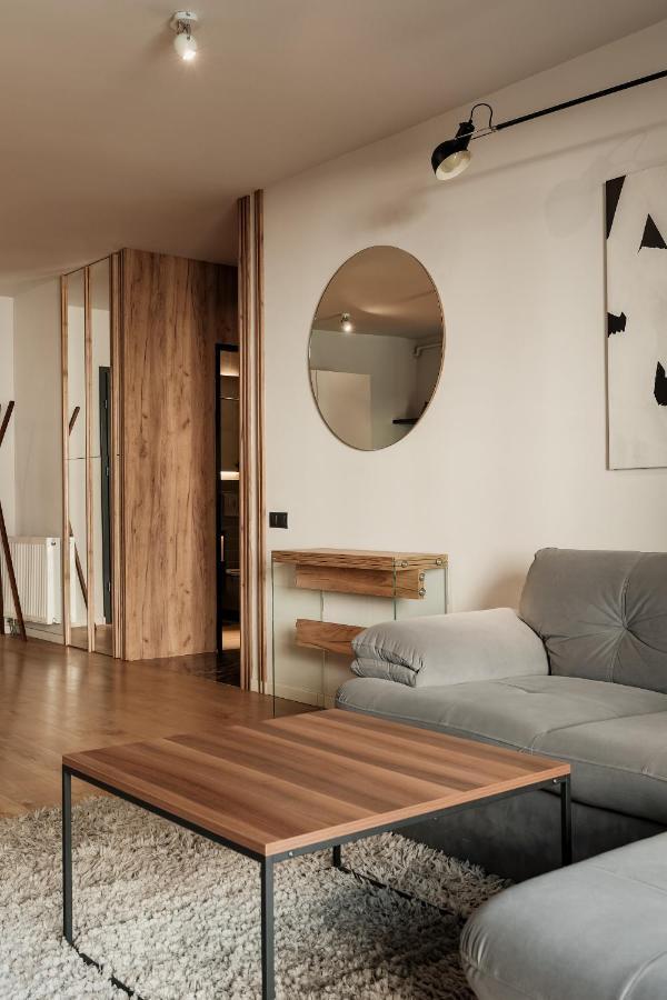 Nest Inn Stiletto Apartment クルージュ＝ナポカ エクステリア 写真