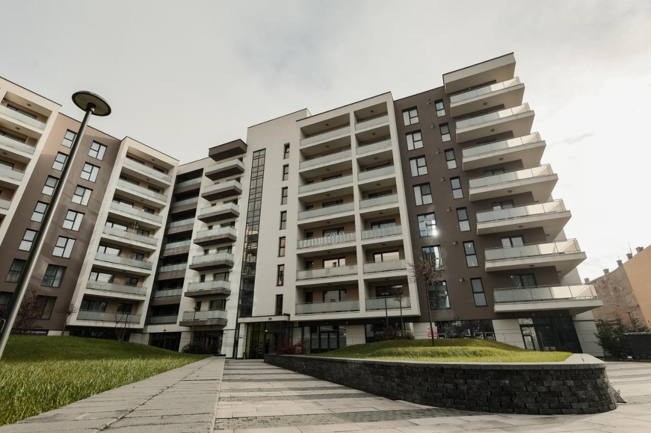 Nest Inn Stiletto Apartment クルージュ＝ナポカ エクステリア 写真